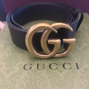 Gucci GG Buckle Marmont Wide Black Belt